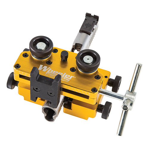 Wheeler® Armorer’s Handgun Sight Tool er perfekt for justering, installasjon og fjerning av dovetail-sikter, laget av høykvalitetsmaterialer for langvarig bruk.