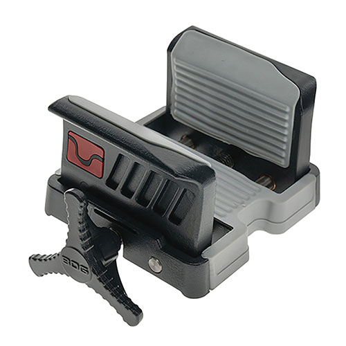 BOG DeathGrip UltraLite er perfekt for sporterrifler og moderne sportivrifler, og monteres enkelt på pod med 1/4 -20 eller 3/8”-16 festestud.