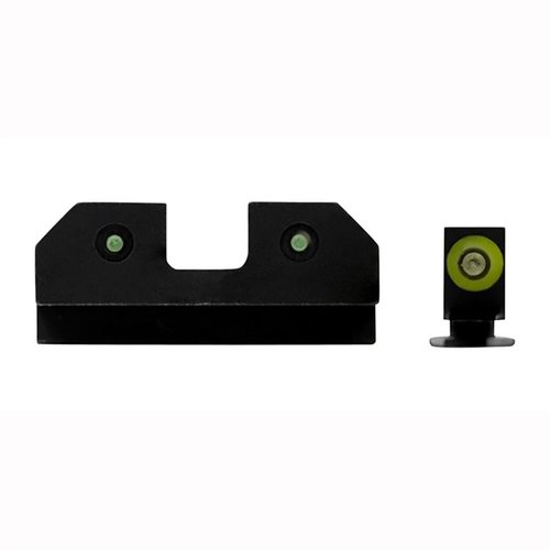 XS® R3D Night Sights gir en lysere front med Ember™ Glow Dot teknologi, perfekt for presisjonsskyting i både lys og mørke forhold.