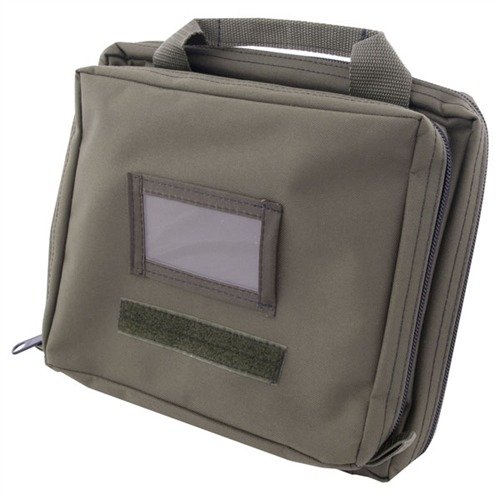FIELD PACK CASE fra BROWNELLS er en slitesterk Cordura nylonveske, perfekt for å oppbevare taktisk utstyr og tilbehør. Mål: 30,5cm x 26,7cm x 8,9cm.