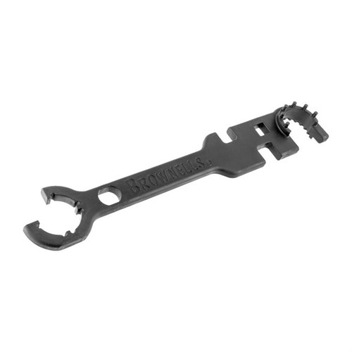 Brownells AR-15 Armorer's Wrench har et langt håndtak, fire tenner for M4-style receiver extension, og passer til både A2 receiver extensions og flash suppressors.