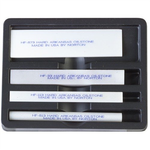 GUNSMITH'S PREMIUM ARKANSAS STONE FILE SET gir presisjon og kvalitet med 4 essensielle filer for våpensmeder, laget av førsteklasses Ozark Quartz.