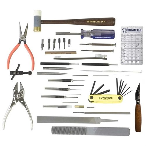 BASIC GUNSMITH KIT fra BROWNELLS inneholder 24 verktøy for grunnleggende reparasjoner, rengjøring og service av nesten alle våpen.