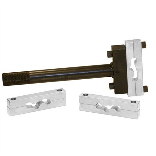 COLT SAA ACTION WRENCH fra BROWNELLS eliminerer vridningsskader ved montering/fjerning av løp, med aluminiumshoder som beskytter sårbare rammer.