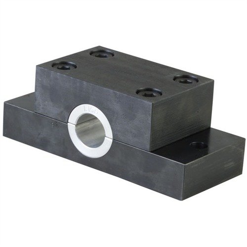 Brownells Barrel Vise Set gir profesjonell kvalitet med solid stål, kraftig klemmeteknikk og tilpassede bushinger for enkel montering og demontering av løp.