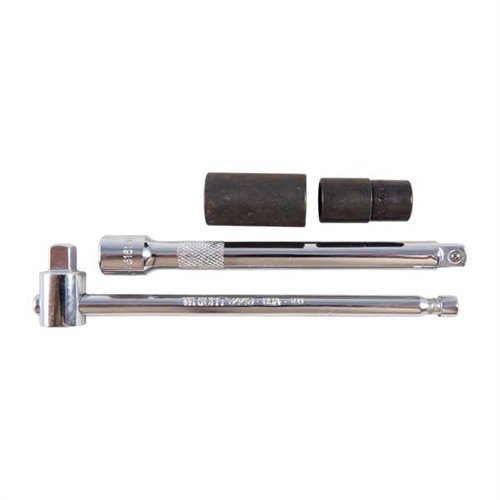 870 BUTTSTOCK BOLT WRENCH fra BROWNELLS har en spesialdesignet sleeve som hindrer at biten glipper eller setter seg fast mellom stokken og bolt hodet.