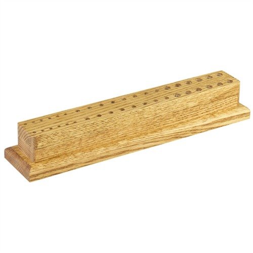 Kompakt og solid eikeblokk med 40 hull for enkel oppbevaring av verktøy som puncher, skrutrekkere og filer, som rydder opp arbeidsbenken din.