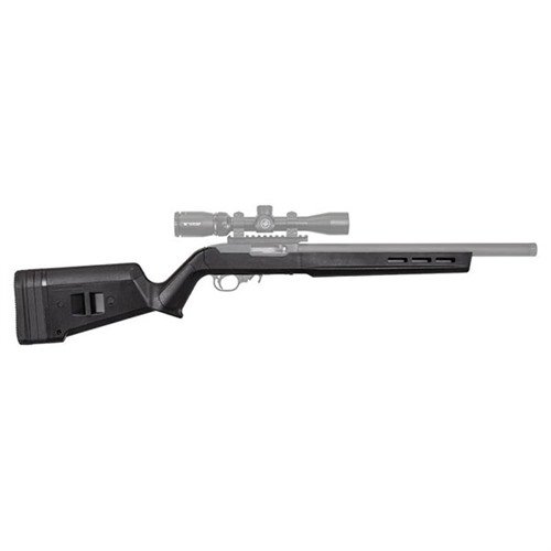RUGER 10/22 Hunter X-22 justerbar stokk i svart har et robust polymerdesign, ergonomisk grep, justerbar LOP og M-LOK for ekstra tilbehør.