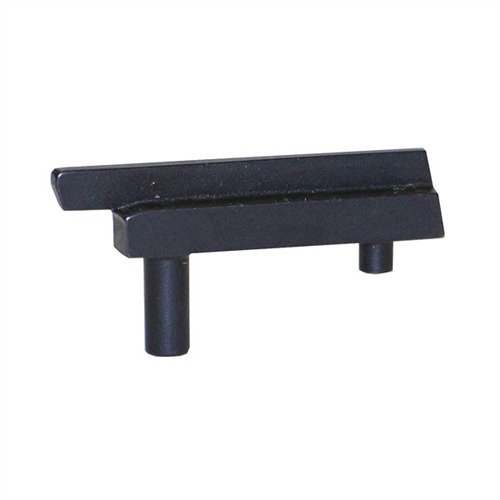 1911 EXTENDED EJECTOR sikrer pålitelig utdrivning med sin utvidede tupp, laget av herdet stål for å motstå belastning og forhindre problemer med jamming.