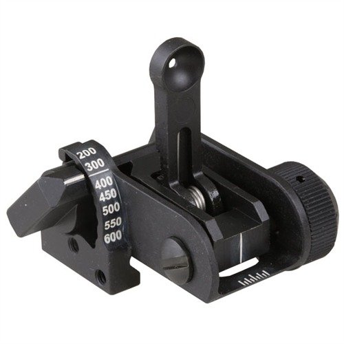 MATECH AR-15 USGI Backup Iron Rear Sight er robust, justerbar og enkel å bruke, med 8 rekkeviddeinnstillinger og klar synlighet selv i svakt lys.