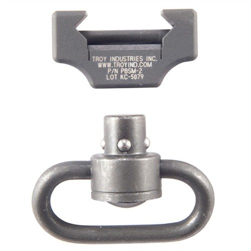 TROY INDUSTRIES AR-15/M16 PUSHBUTTON SWIVEL RAIL MOUNT gir en sikker og justerbar festepunkt for slynge, med rask frigjøring og robust aluminiumkonstruksjon.