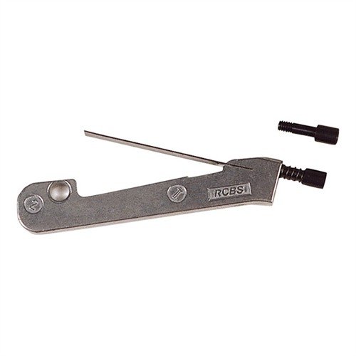 UNIVERSAL PRIMER ARM 2 fra RCBS gir rask og presis primer seating, med plugger og sleeves for både store og små rifle- og pistolprimere, og enkel størrelsebytte.