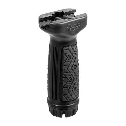 Daniel Defense Vertical Foregrip gir forbedret grep og komfort med overmolded overflate, passer til Picatinny rails og har vanntett oppbevaring.