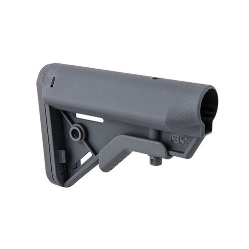 B5 SYSTEMS BRAVO COLLAPSIBLE MIL-SPEC STOCK for AR-15 tilbyr ergonomisk kinnvinkel, lettvektsdesign og forbedret komfort med anti-glid gummipute.