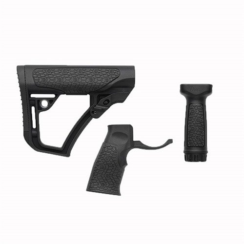 Daniel Defense AR-15 møbelsett tilbyr justerbar buttstock med minimal bevegelse, ergonomisk pistolgrep, og vanntett oppbevaring for smådeler.