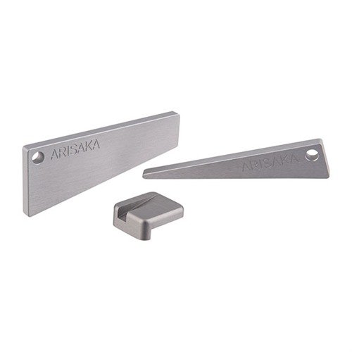 Arisaka Optic Leveler er et rimelig og brukervennlig verktøy for å nivåere kikkertsikter, med justerbare kiler for både små og store monteringer.