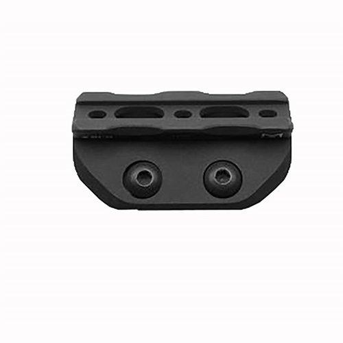 BCMGunfighter M-LOK® Scout Light Mount lar deg montere Surefire Scout Light på M-LOK® håndtaket, med flere monteringshull for optimal posisjonering.