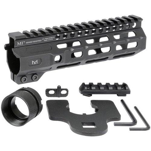 Midwest Industries Combat M-LOK Rail Handguard for AR-15 tilbyr et lett aluminium design, M-LOK festepunkter, og en kontinuerlig Picatinny skinne for tilpasning.