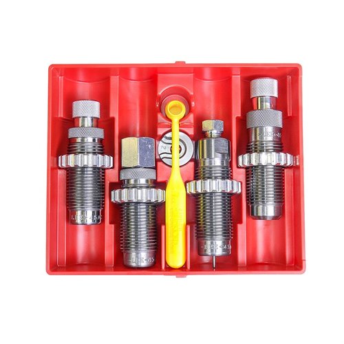 4-DIE DELUXE PISTOL DIE SET fra LEE PRECISION inkluderer Carbide Full Length Sizing Die, Bullet Seating Die og Carbide Factory Crimp Die for enklere oppsett.