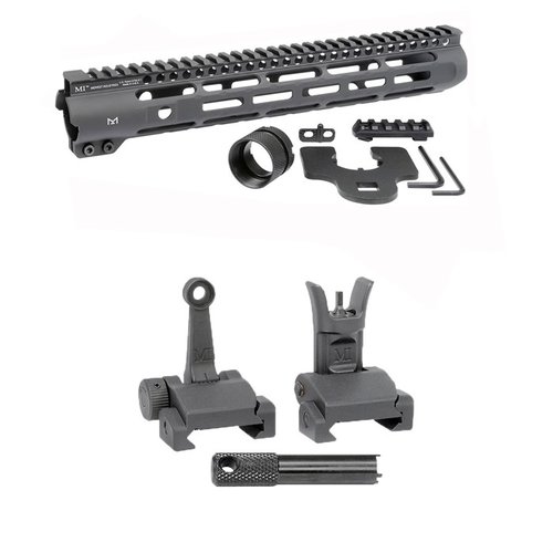 Midwest Industries AR-15 Slim Line Handguard med M-LOK festepunkter og Flip-Up Combat Sights gir økt fleksibilitet og presisjon for ditt AR-våpen.