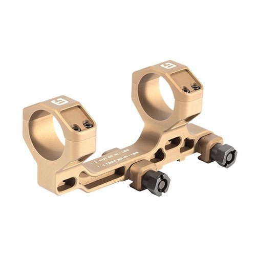 Badger Ordnance Condition One Modular Mount gir maksimal montering av optikk og tilbehør, med 1.70" bore offset for optimal bruk av nattsyn og 1/3 mounts.