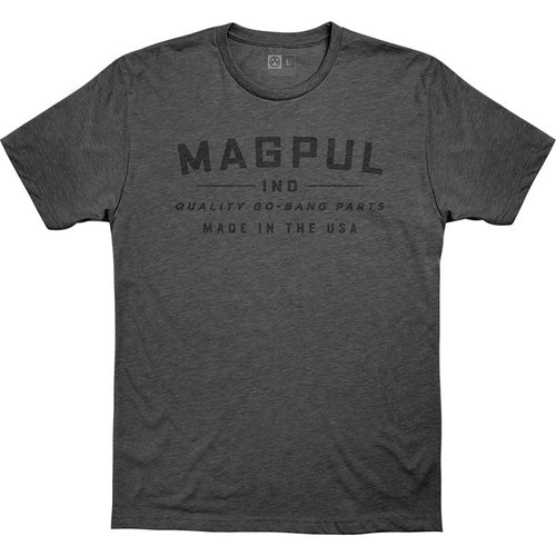 Magpul GO BANG PARTS CVC T-SHIRT i charcoal, laget av 60% bomull og 40% polyester, gir komfort og holdbarhet med en atletisk passform og tag-less etikett.