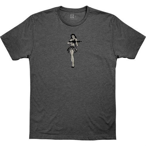Magpul Hula Girl CVC T-skjorte i atletisk passform laget av 60% ring-spun cotton og 40% polyester. Komfortabel, tag-less og slitesterk med dobbel søm.