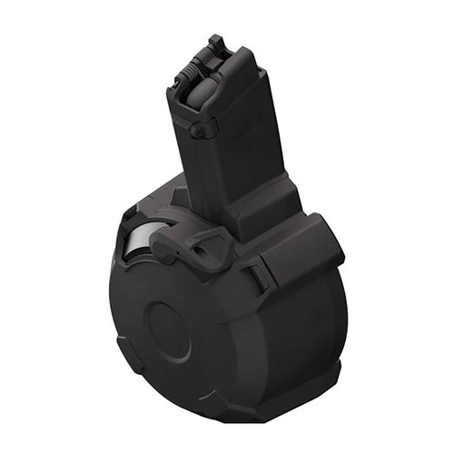 PMAG D-50 EV9 er en lett 50-runders trommelmagasin for CZ Scorpion EVO 3, med enkel lasting, høy synlighet og pålitelig bolt hold-open funksjon.