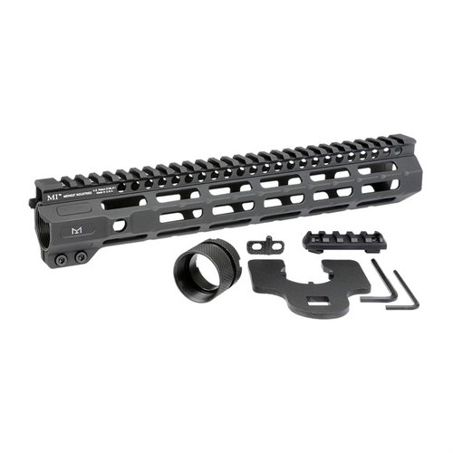 Midwest Industries Combat M-LOK håndbeskytter for AR-15 gir en fri flyt-design med 7 M-LOK festepunkter, Picatinny-skinne og anti-rotasjons slyngefester.