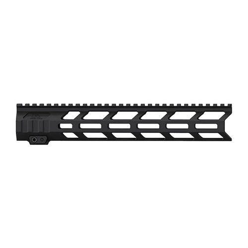 RG2-S M-LOK håndguard gir optimal montering med patentert kileblokk, lettvektsdesign og plass til suppressor, perfekt for presisjon og stabilitet.