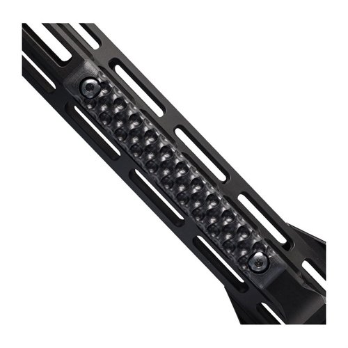 VZ Hydra Rail Panels gir et bølgete grep inspirert av havet, med en bredde på 15.35mm og lengde på 120mm, og passer til 3 M-LOK spor for optimal tilpasning.