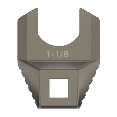 MASTER-FIT FREE-FLOAT BARREL NUT WRENCH gir en presis passform for armorer’s crowfoot, laget av titanbelagt rustfritt stål for optimal momentkontroll uten marring.