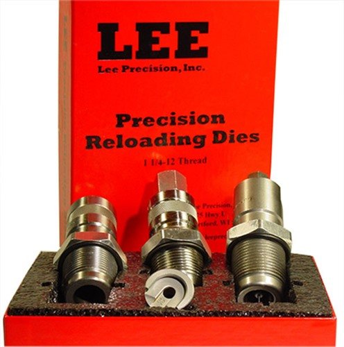 Lee Large Series 3-die Set gir deg alt du trenger for presis omforming av 577/450 MH, inkludert Full Length Sizing Die, Bullet Seating Die og Factory Crimp Die.