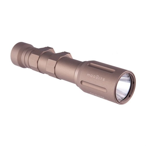 Modlite PLHv2 18650 våpenlys tilbyr 1350 lumen, 54,000 candela, og en holdbar design med livstidsgaranti - perfekt for innendørs og utendørs bruk.