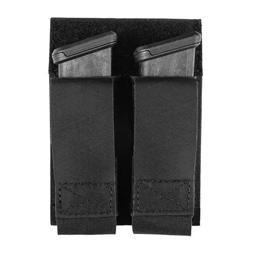 DOUBLE PISTOL MAGAZINE POUCH fra Grey Ghost Gear gir sikker oppbevaring av to pistolmagasiner med sterke magneter, laget av slitesterk laminert nylon.