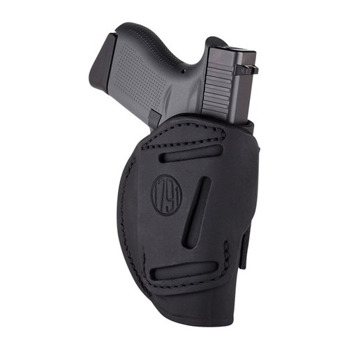 4 Way Holster Stealth Black RH størrelse 5 tilbyr allsidig bærekomfort, slitesterkt lær og sikkerhet for ditt våpen, perfekt for enhver situasjon.