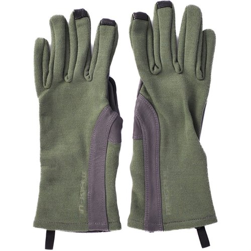 MAGPUL Flight Glove 2.0 gir utmerket beskyttelse med Nomex og Kevlar, har touchscreen-funksjon og en slitesterk geiteskinnsdesign for optimal følelse.