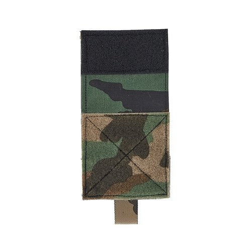 Half Flap gir utvidede bæremuligheter med Spiritus Systems Pistol Magazine Inserts i frontlommen på Micro Fight Chassis, enkel å feste og bruke.