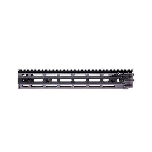 Daniel Defense RIS III Rail gir økt nøyaktighet med sitt friflytende design, 7 M-LOK festepunkter og robust aluminiumskonstruksjon for pålitelige tilbehør.
