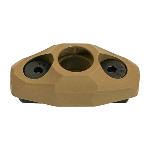 RISE M-LOK Quick Detach (QD) Sling Mount gir en lavprofil design for tilpasning av sling, laget av lett 6061 aluminium, klar til installasjon med verktøy inkludert.