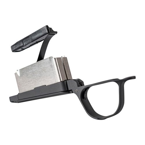 Christensen Arms SHORT ACTION BOTTOM METAL er laget av 6061 flyaluminium, med hardcoat type III finish og intern magasinboks for optimal ytelse.