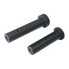 PF-040 AR-15 takedown pins er laget av 17-4 PH SS, 0.040 lengre for bedre grep, og har en elegant design som prioriterer funksjonalitet.