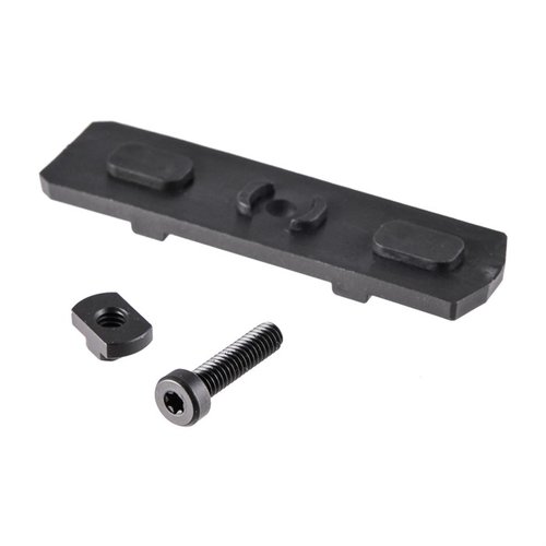 AXON SWITCH M-LOK MOUNTING KIT fra UNITY TACTICAL gir en sikker og enkel montering av AXON Switch på M-LOK-systemer, perfekt for optimal tilpasning.