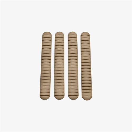 M-LOK RAIL COVERS fra B5 SYSTEMS gir et lavprofilert grep med varme- og kjemikaliebestandig materiale, perfekt for de fleste rails og håndtak.