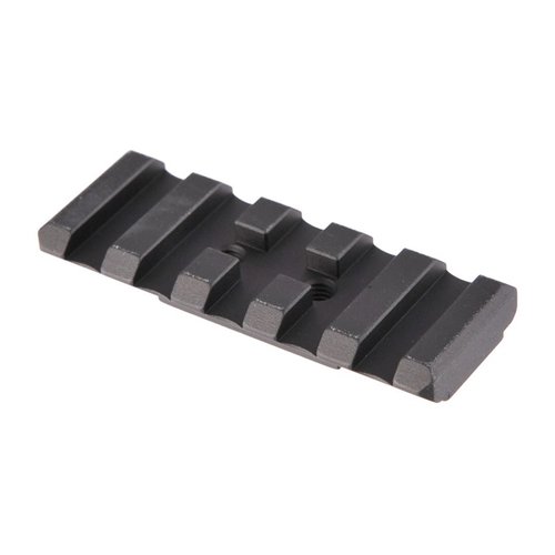 Arisaka Offset Optic Mount gir en modulær løsning for montering av rødpunktsikter i 35 eller 45 graders vinkel, med enkel tilpasning og lav 1/3 co-witness.