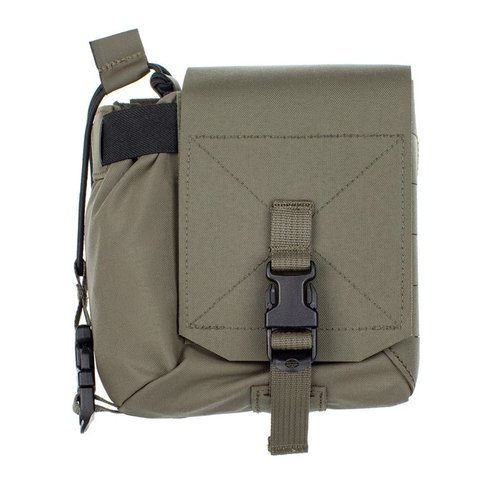 MUTANT POUCH er en allsidig oppbevaringsløsning med to rom, dobbel lukking og plass til radio, magasiner og tilbehør, perfekt for MOLLE-systemet.