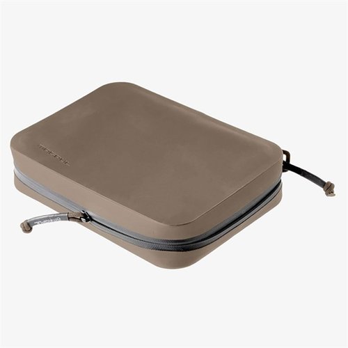 DAKA Utility Organizer er en slitesterk og værbestandig oppbevaringsløsning med flere lommer, perfekt for å organisere utstyr og tilbehør.