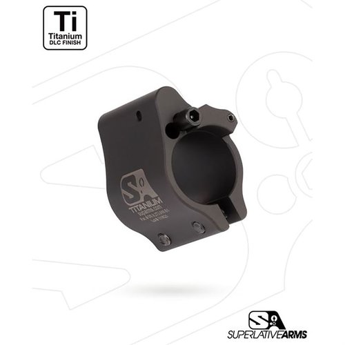 Superlative Arms AR-15 Clamp On justerbart gassblokk gir renere drift, mindre rekyl og er enkel å justere uten kontaminering. Perfekt for SBR og suppressorer.