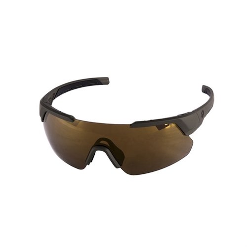 DEFIANT EYEWEAR gir Z87+ ballistisk beskyttelse, komfortabel passform, avtakbare linser for tilpasning, og et design som fungerer med hørselvern og hjelmer.