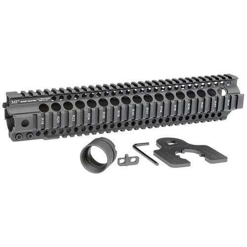 AR-15 Combat Rail T-Series Free Float Handguard tilbyr 6061 aluminiums konstruksjon, MIL-STD 1913 Picatinny rails og en livstidsgaranti for pålitelighet.